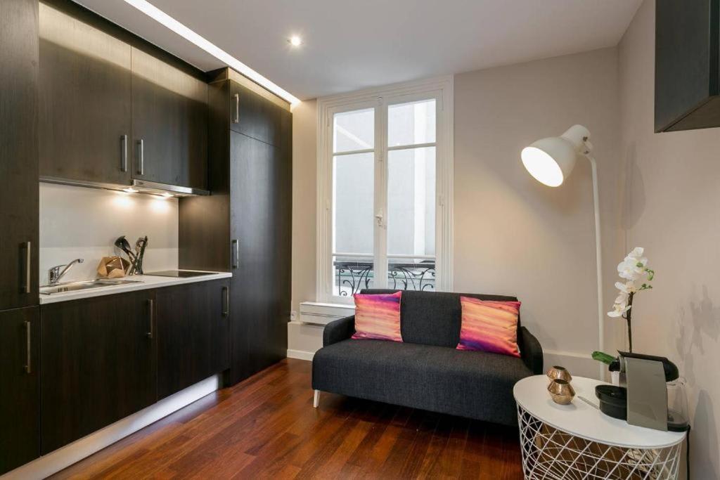 Modernized Studio - Meters From The Invalides Gardens Apartamento París Exterior foto