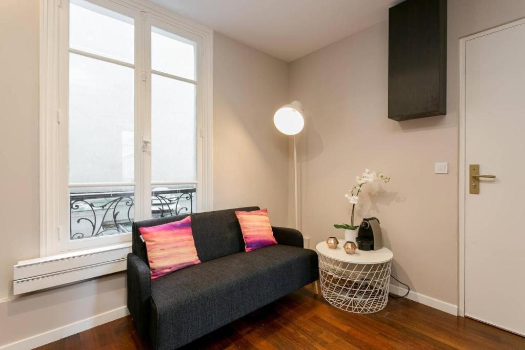 Modernized Studio - Meters From The Invalides Gardens Apartamento París Exterior foto